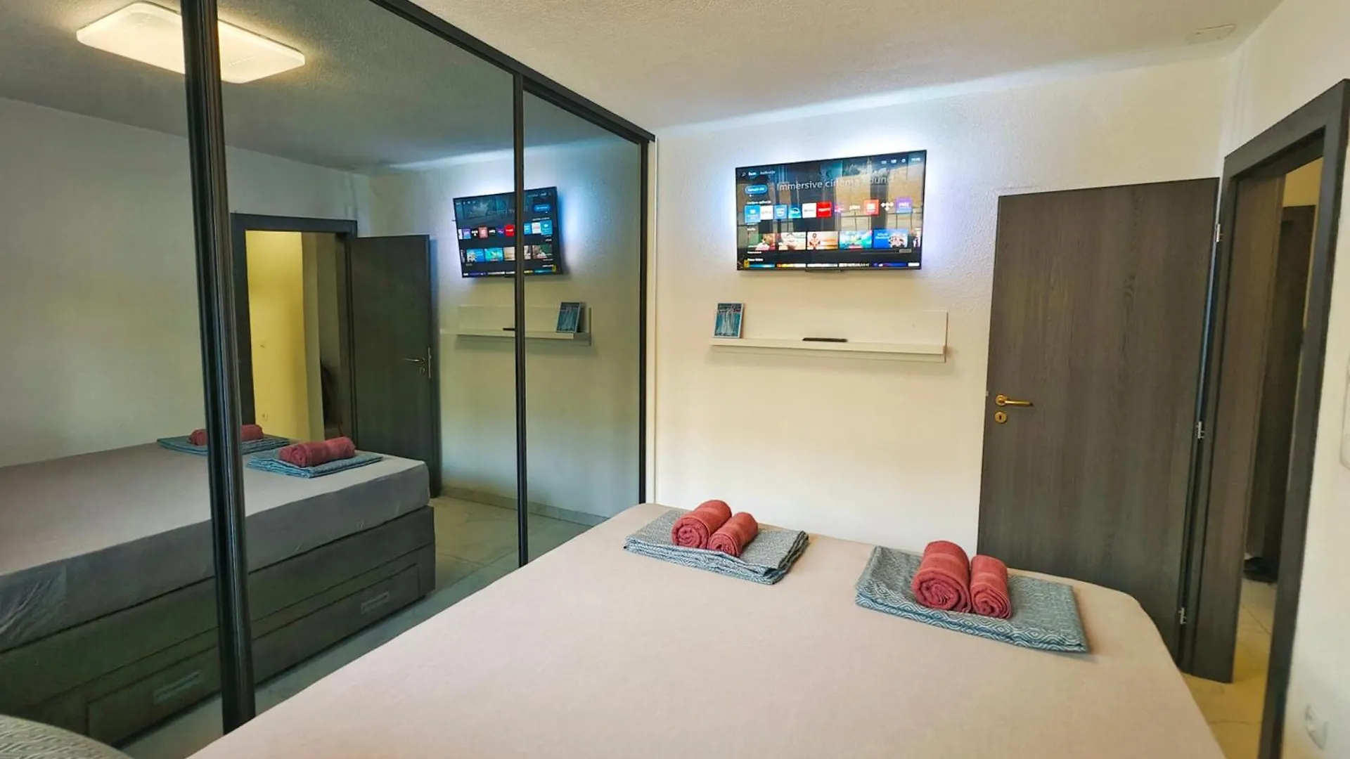 Apartments Tomy Kastela 0*,  Croatia